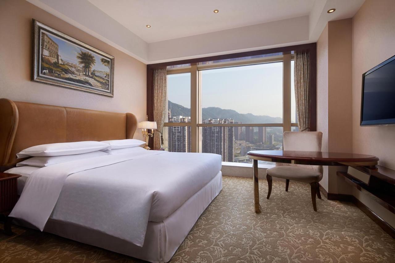 Sheraton Chongqing Hotel Экстерьер фото