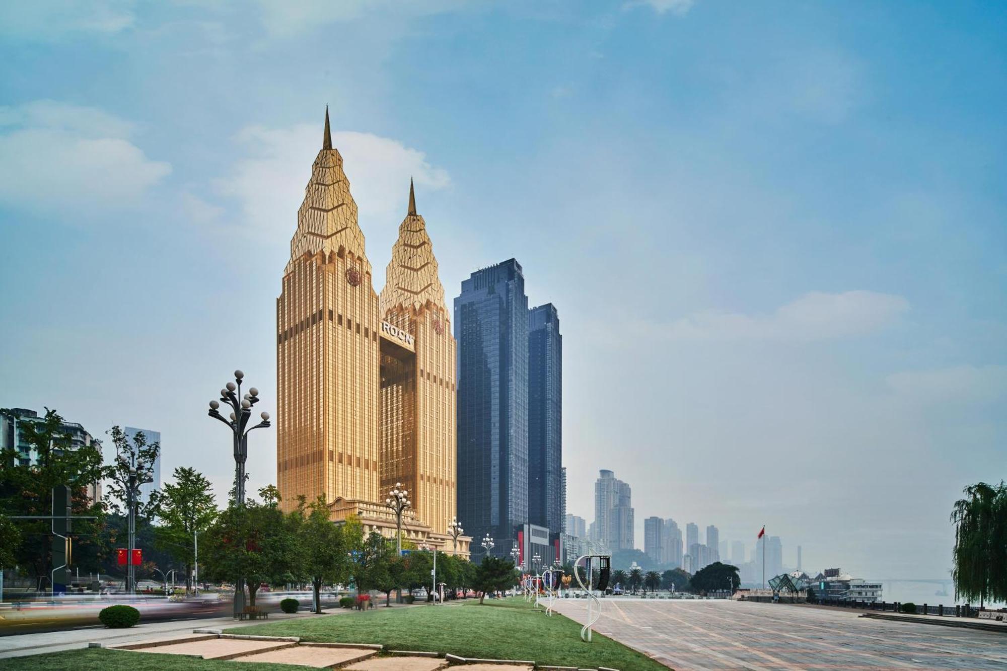 Sheraton Chongqing Hotel Экстерьер фото