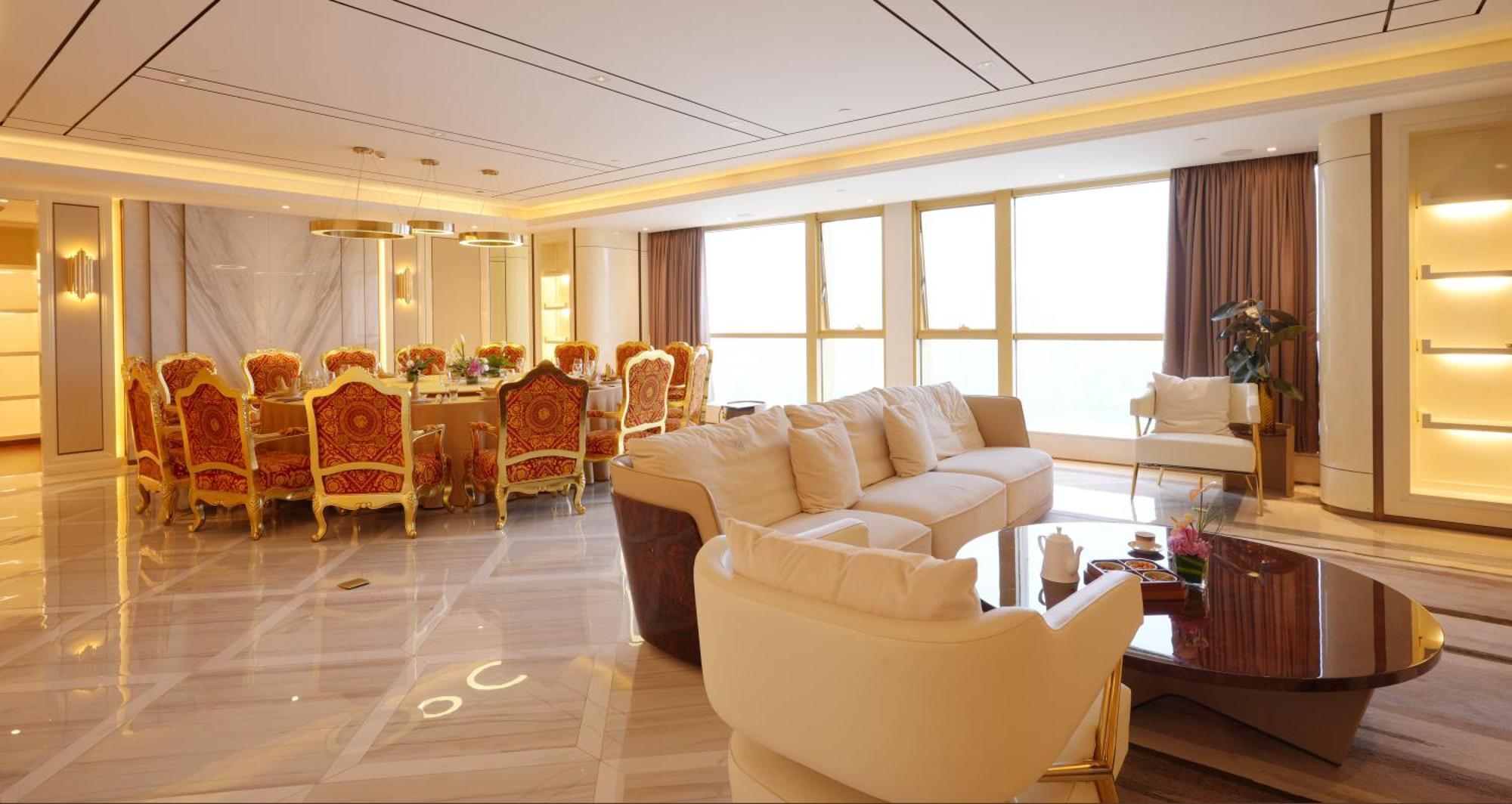 Sheraton Chongqing Hotel Экстерьер фото